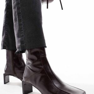 Elegant Burgundy Square Toe Leather Ankle Boots New with tags and fillings